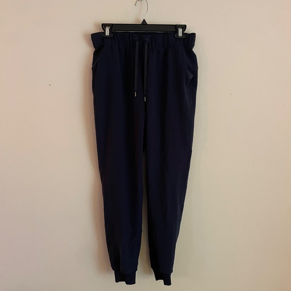 Lululemon On The Fly Jogger In True Navy Blue - Picture 5 of 9